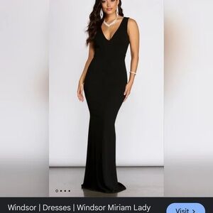 Windsor Elegant Black Backless Dress